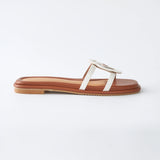 Fresh Flats in Hana White & Brown