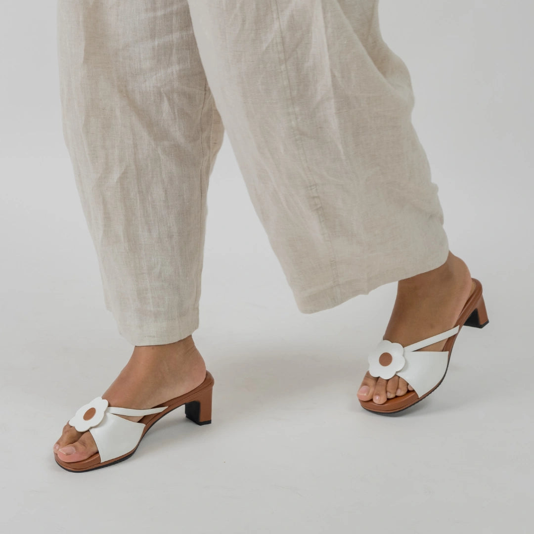 Fonder Heels in Hana White
